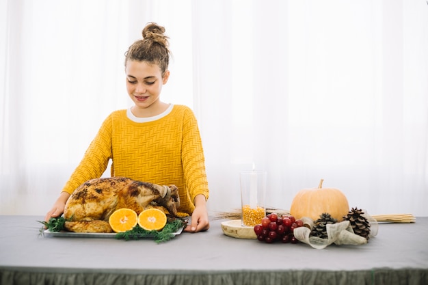 Dlaczego indyk na Święto Dziękczynienia stał się kulinarną tradycją?