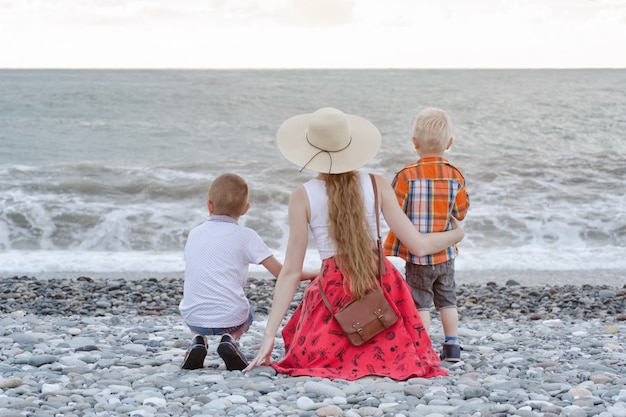 Gdzie nad morze z dzieckiem, żeby wypocząć bez stresu?