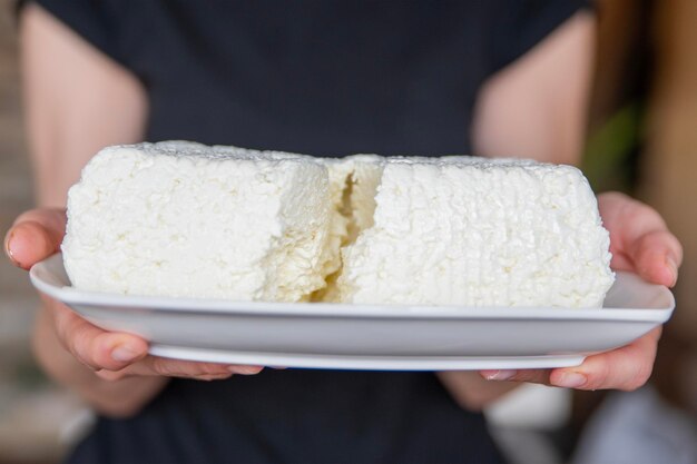 Ricotta jak smakuje i do czego najlepiej ją wykorzystać?